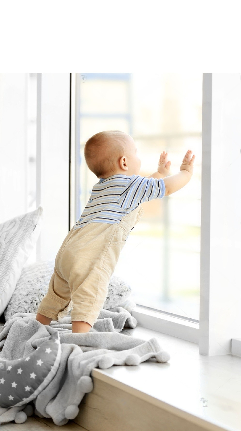 Consejos para prevenir caídas de niños desde grandes alturas.